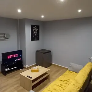 Appartement Spacieux, Tendance, Avec Vue Panoramique Sur ! Idéal Pour 1 à 6 Voyageurs ! 3 Lits Doubles Confortable, Beauvais