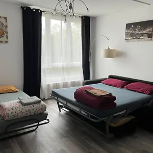 Appartement Equipe Proche Aeroport Et Gare, Beauvais