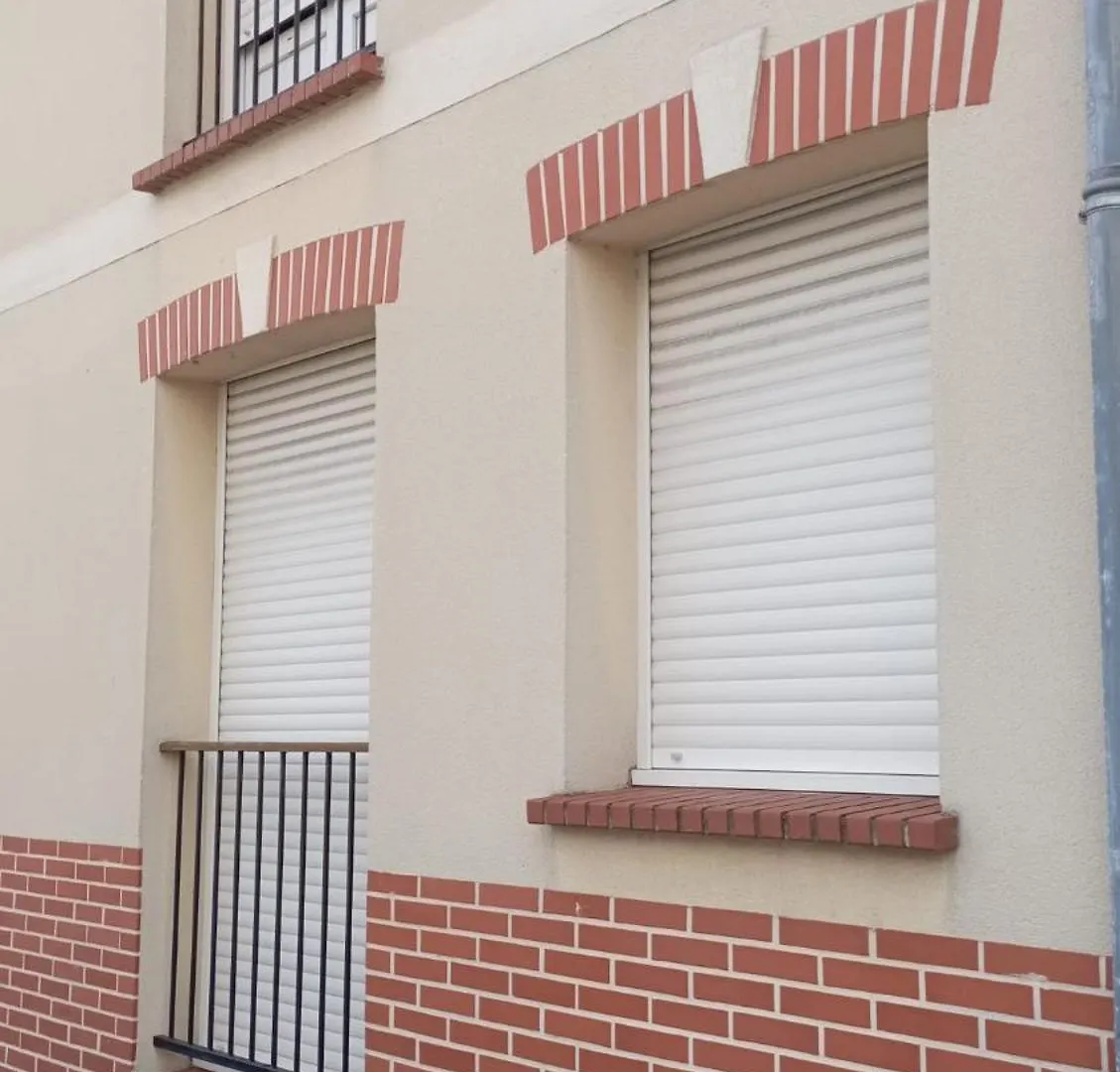 Duplex Lumineux Avec Parking Et Wi-Fi Offert Apartment Beauvais
