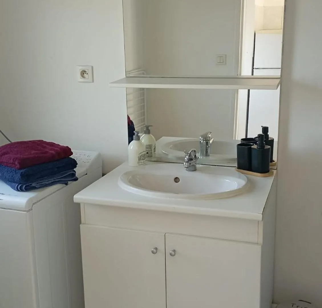 Duplex Lumineux Avec Parking Et Wi-Fi Offert Apartment Beauvais