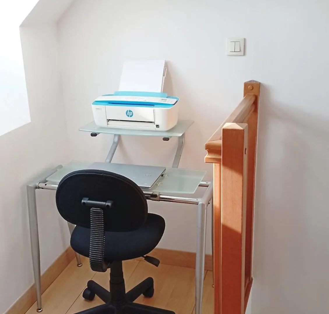 Duplex Lumineux Avec Parking Et Wi-Fi Offert Apartment Beauvais