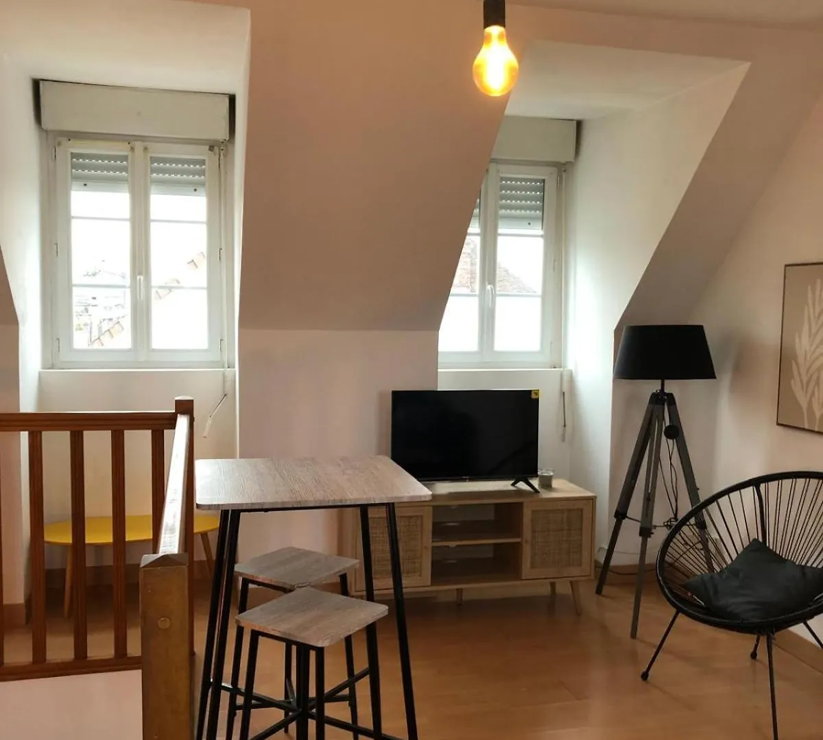 Duplex Lumineux Avec Parking Et Wi-Fi Offert Apartment Beauvais 0*,