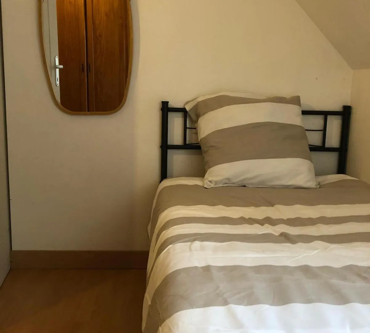 Duplex Lumineux Avec Parking Et Wi-Fi Offert Apartment Beauvais 0*,